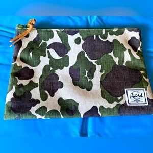 Herschel Supply canvas bag